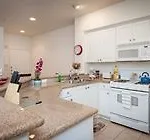 Sunshine Suites At 2500